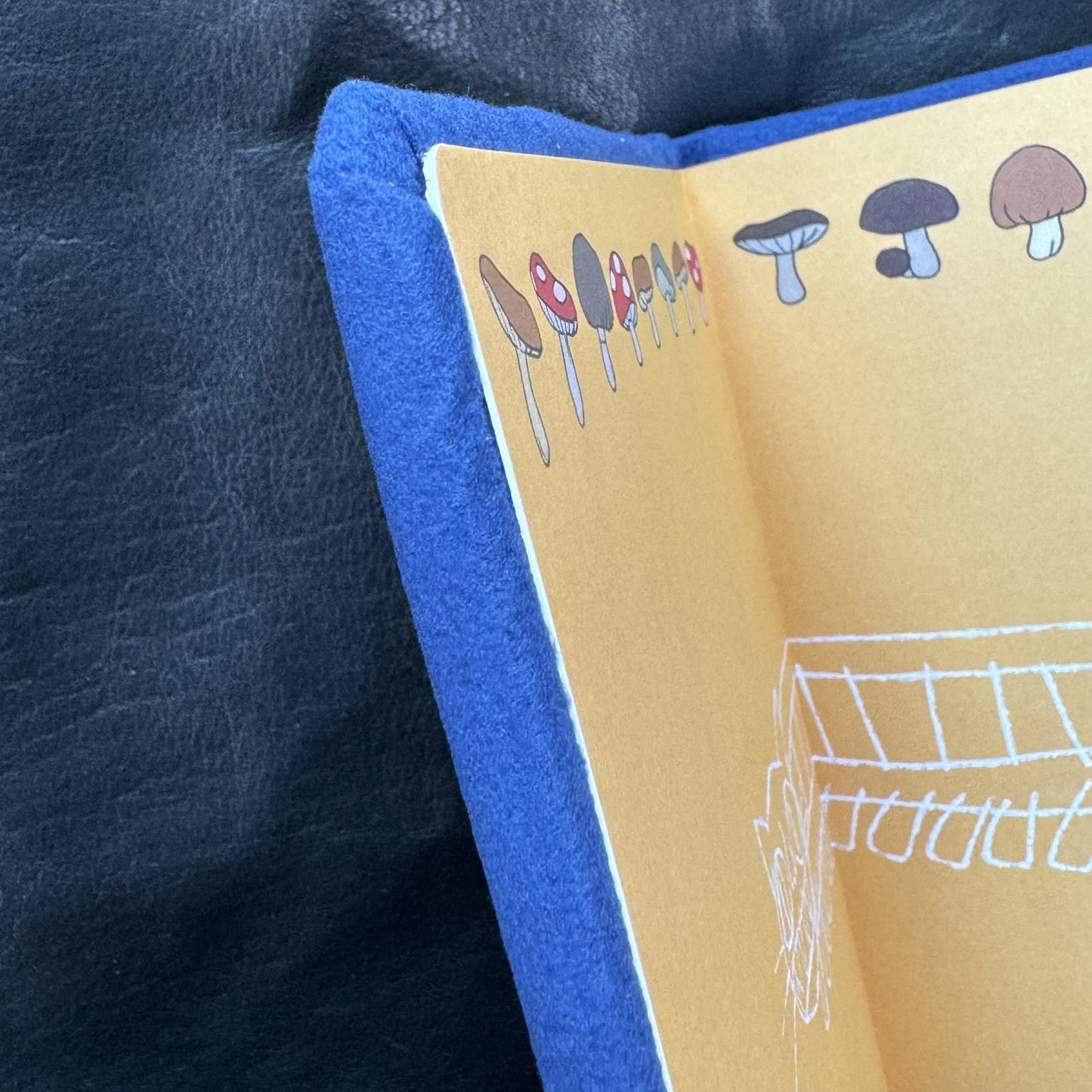 Studio Ghibli My Neighbour Totoro: Cat Bus Plush Journal