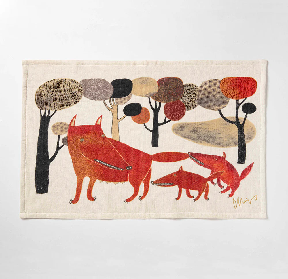 Tea Towel: Wolf (Teke Teke Song)/Beige 45x70cm