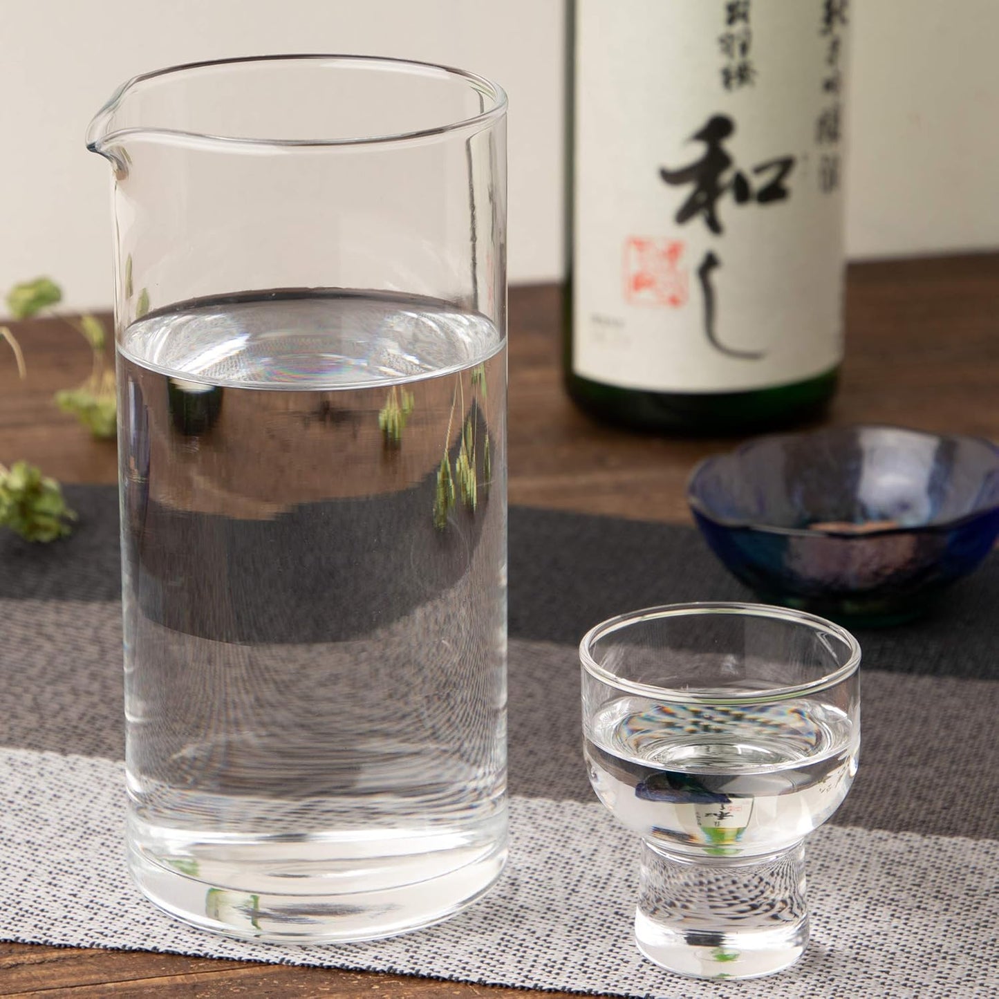 Toyo-Sasaki Circle Glass Serving Carafe 710ml