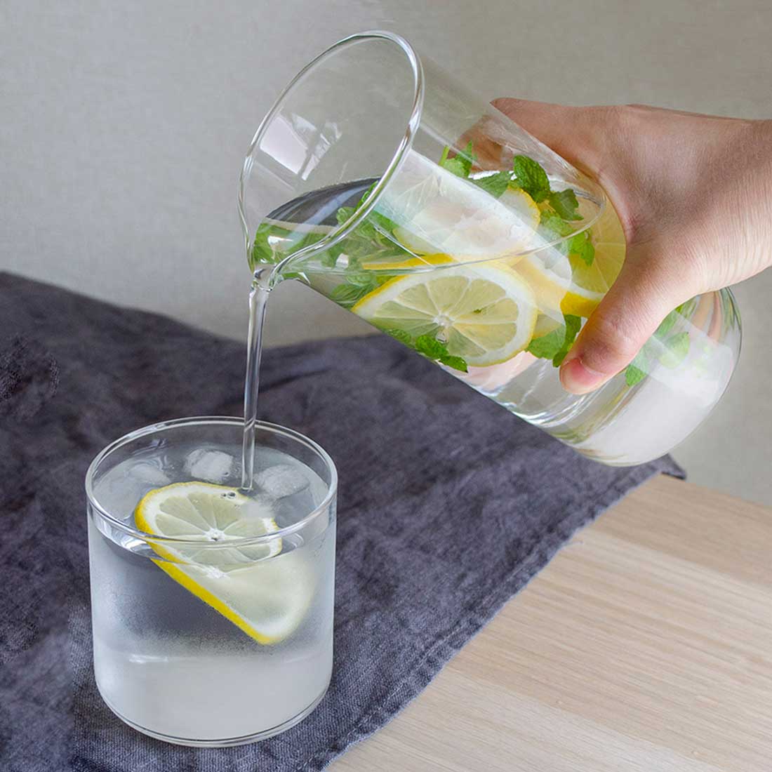 Toyo-Sasaki Circle Glass Serving Carafe 710ml