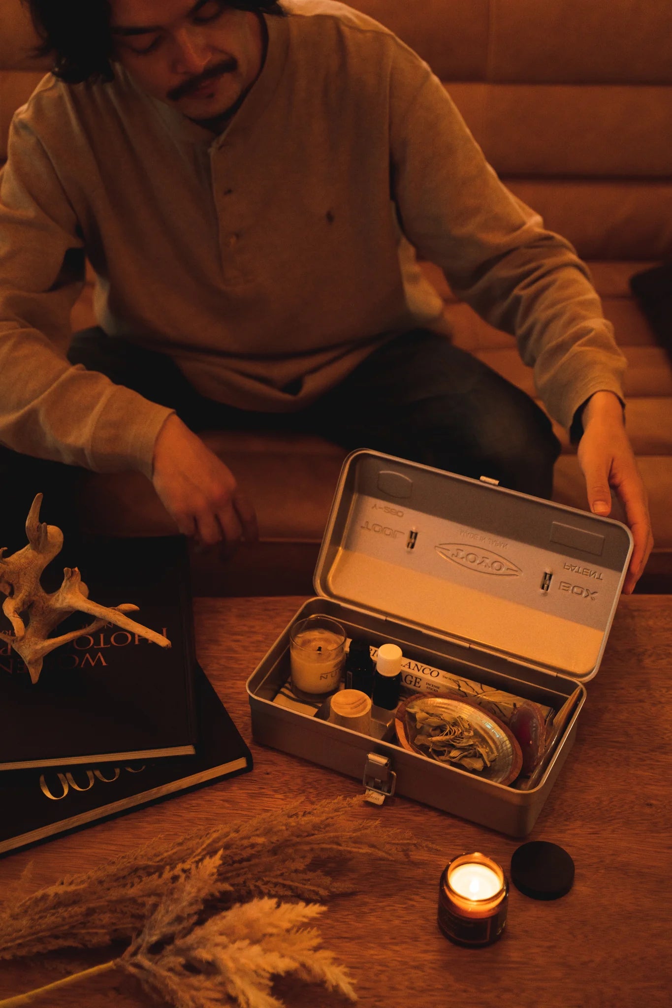 Toyo Steel Camber-top Toolbox Y-280 Silver