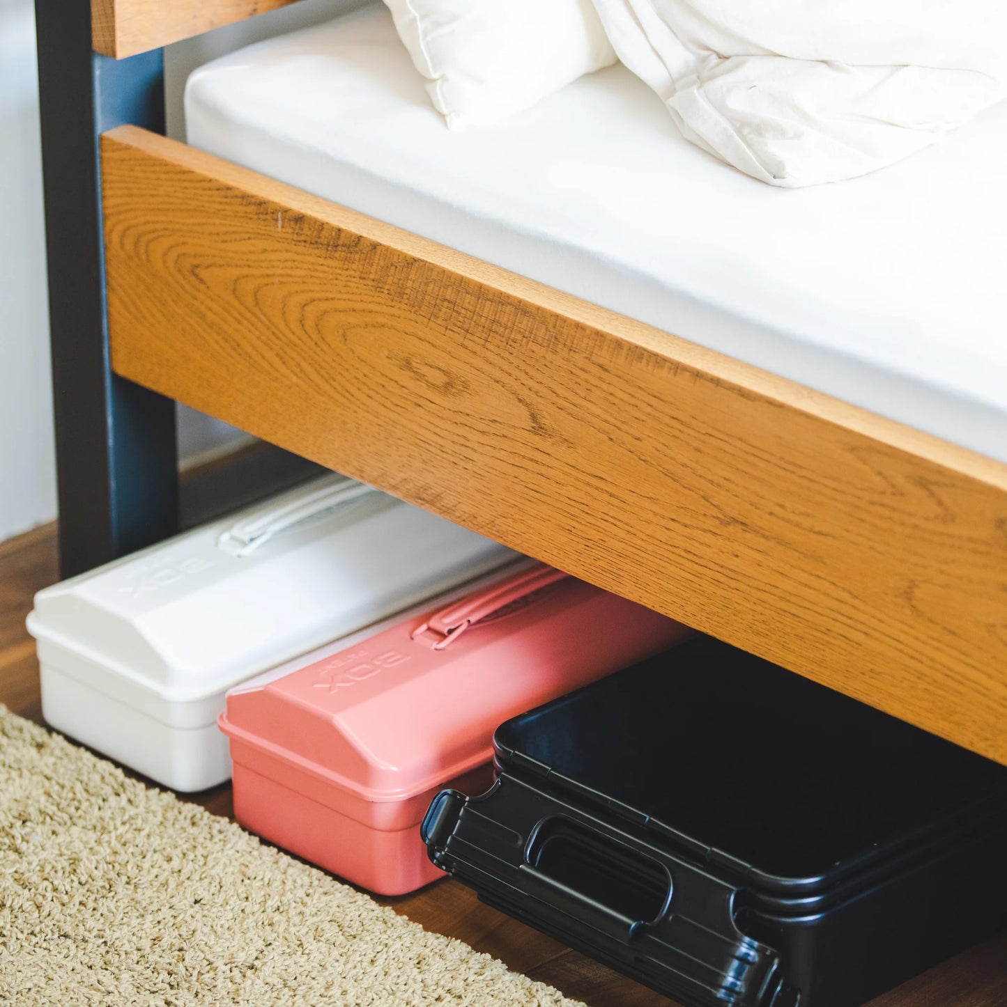 Toyo Steel Camber-top Toolbox Y-350 Living Coral