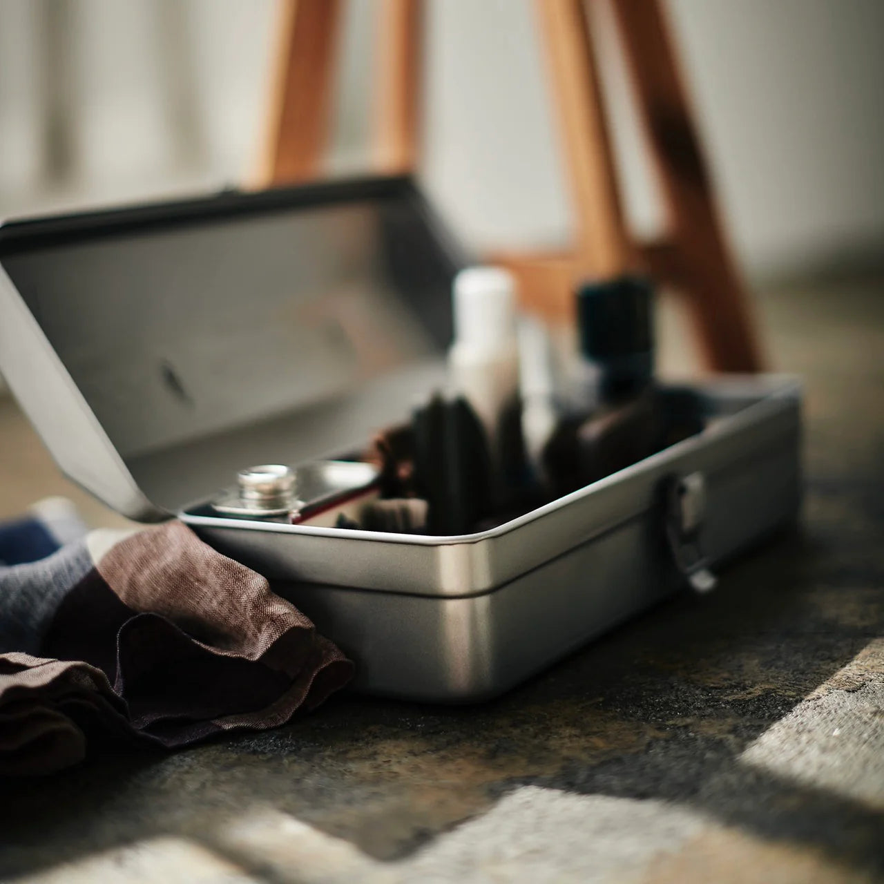 Toyo Steel Camber-top Toolbox Y-350 Silver