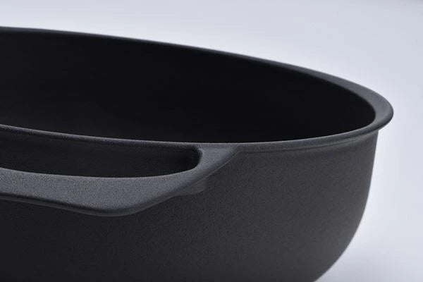 Unilloy Lightweight Enamelled Cast Iron Shallow Casserole Pot 22cm - Matt Black