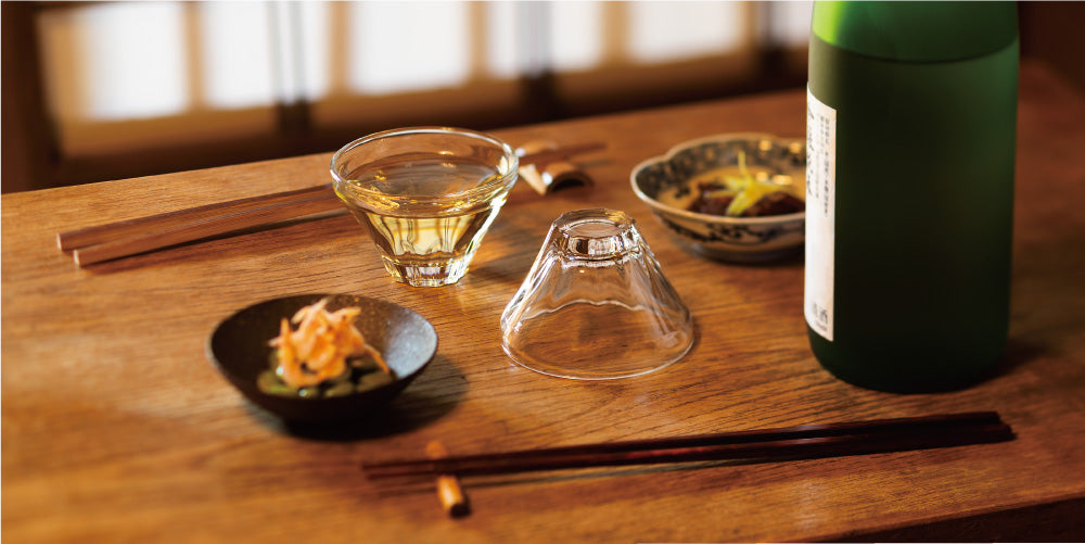 Fujiutsushi Mount Fuji Gift Boxed Glass Sake Cup 85ml - Pink