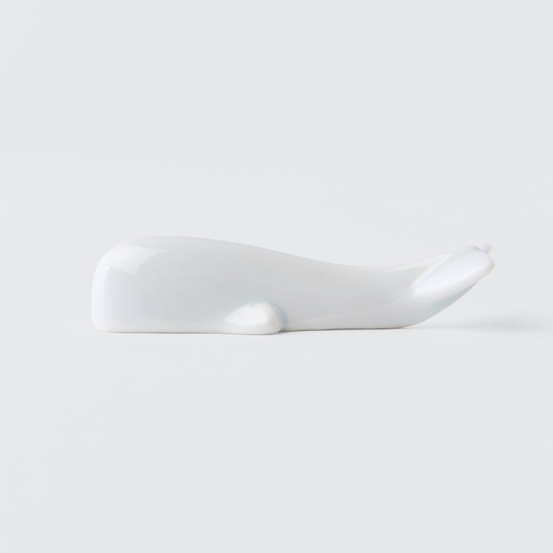 Ice Blue Whale chopstick rest 8.5cm