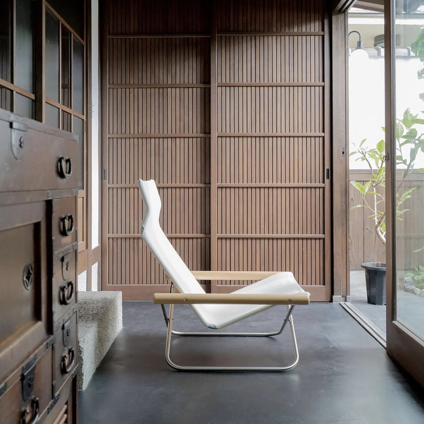 Nychair X Japanese Folding Lounge Chair - Natural Grey