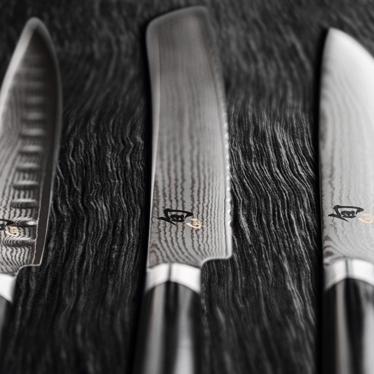Kai Shun Carving knife & Fork set