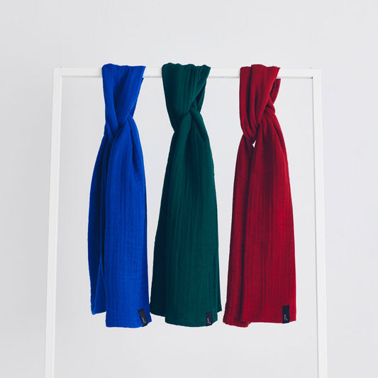 Shinto 2.5 ply gauze throw deep red - 88 x 140 cm