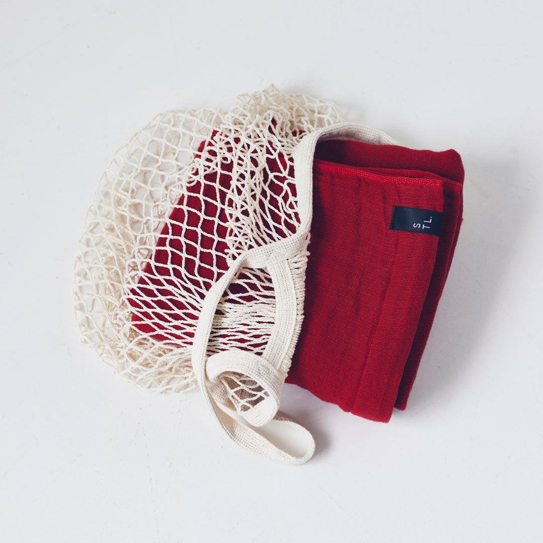 Shinto 2.5 ply gauze throw deep red - 88 x 140 cm