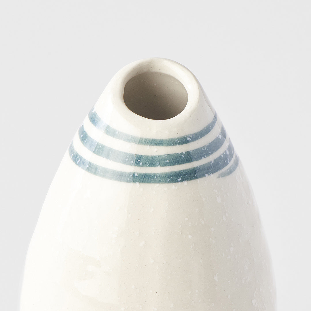 White and blue teardrop vase 10cm