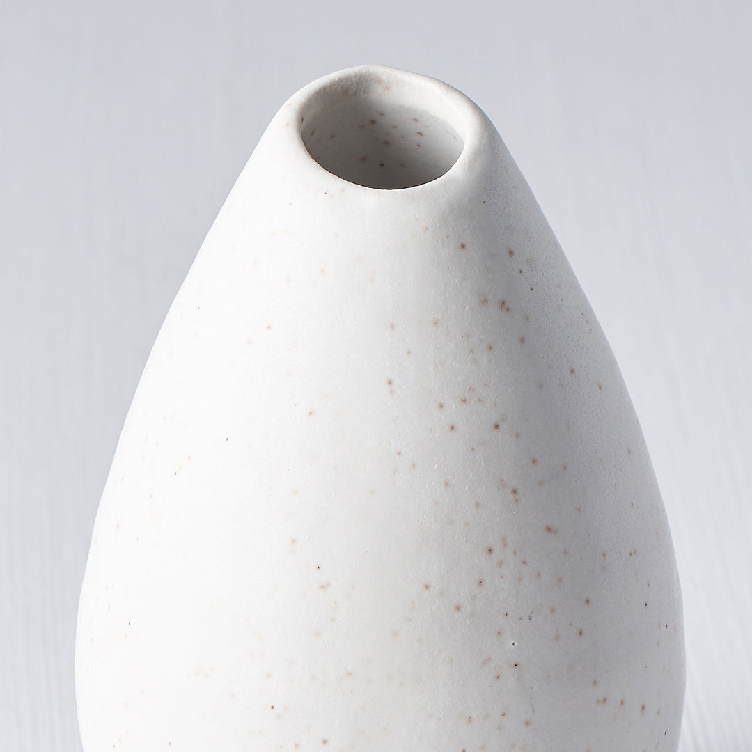 Pinecone matt white small vase 9cm